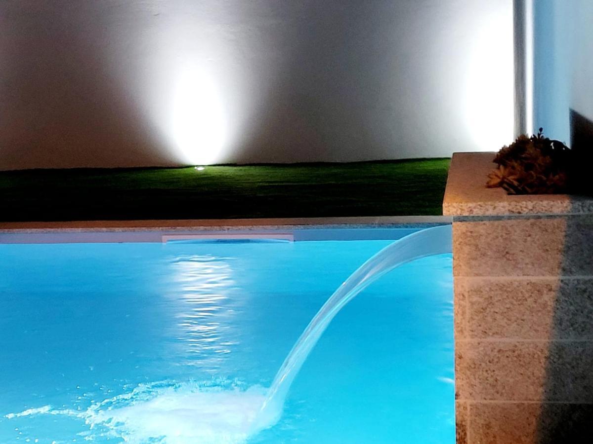 Geresmarinahouseヴィラ エクステリア 写真