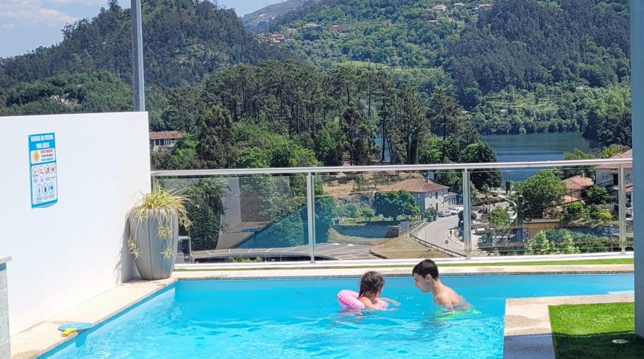 Geresmarinahouseヴィラ エクステリア 写真