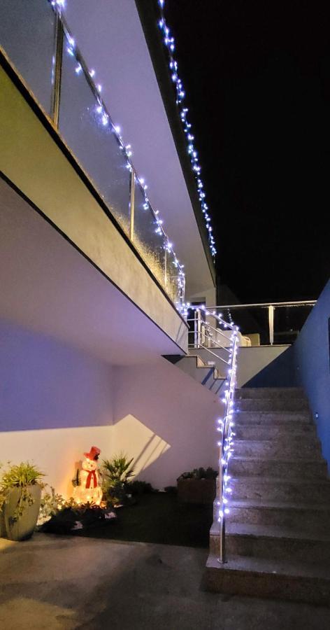 Geresmarinahouseヴィラ エクステリア 写真