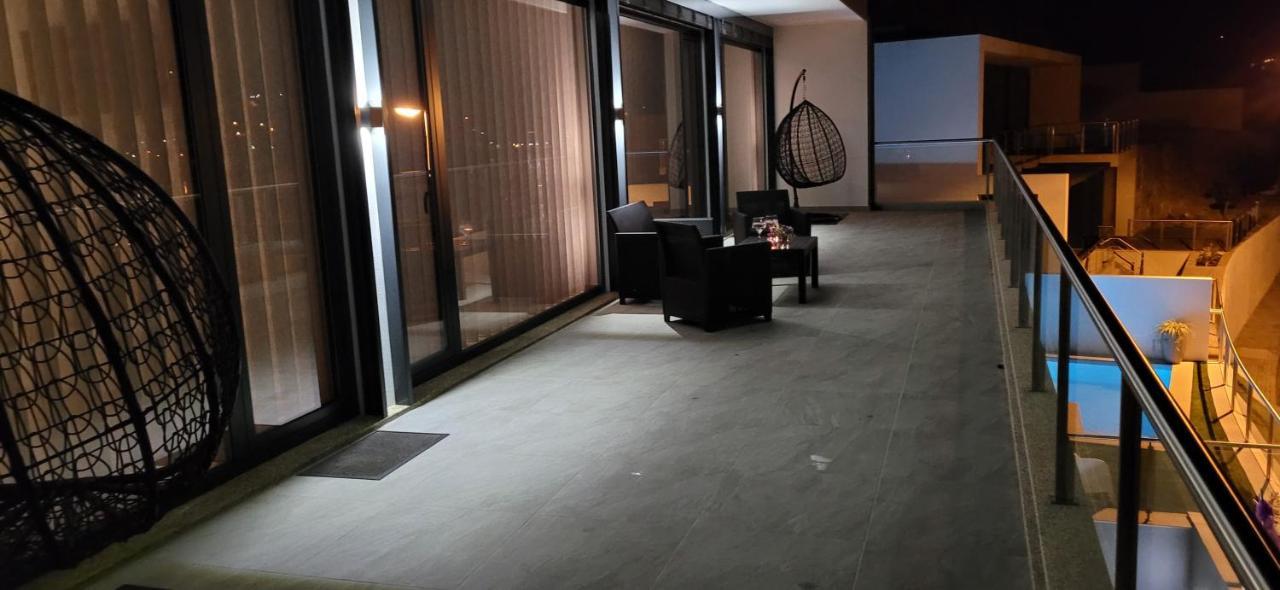 Geresmarinahouseヴィラ エクステリア 写真