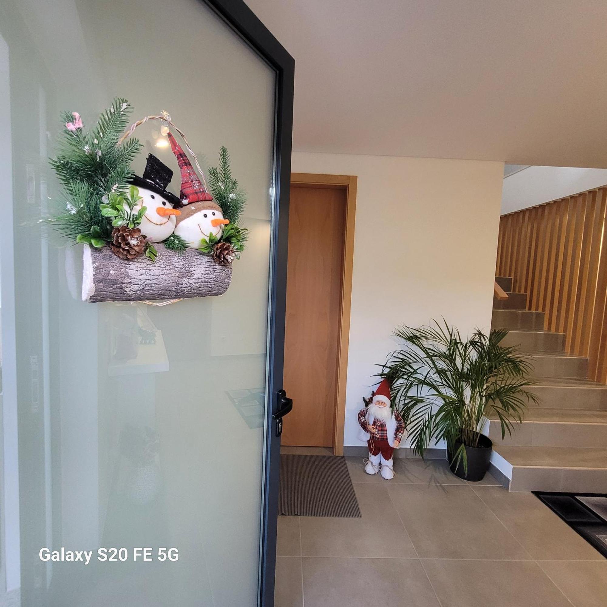 Geresmarinahouseヴィラ エクステリア 写真